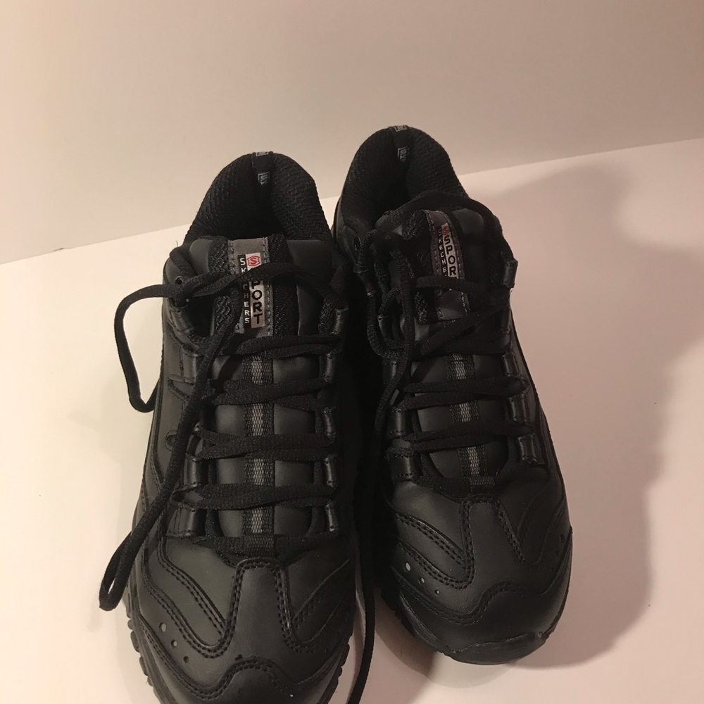 Women’s Skechers Size 8.5 Energy Sports Shoes